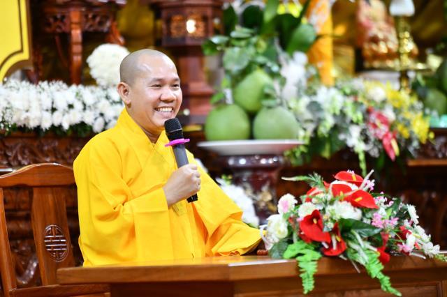 ĐĐ. Thích Vạn Mãn và bài giảng “Ứng dụng lời Phật dạy trong đời sống hằng ngày”