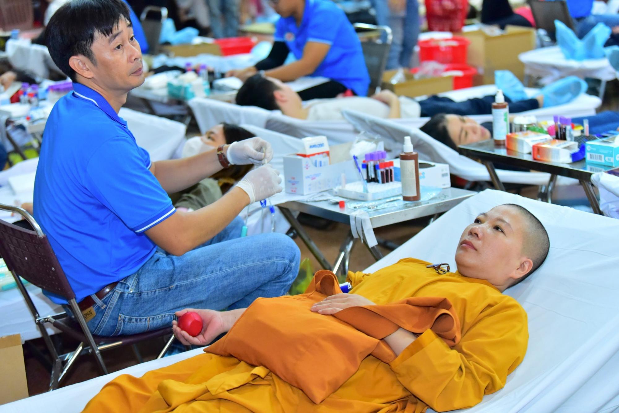Hiến máu nhân đạo lần thứ 81 tại chùa giác Ngộ